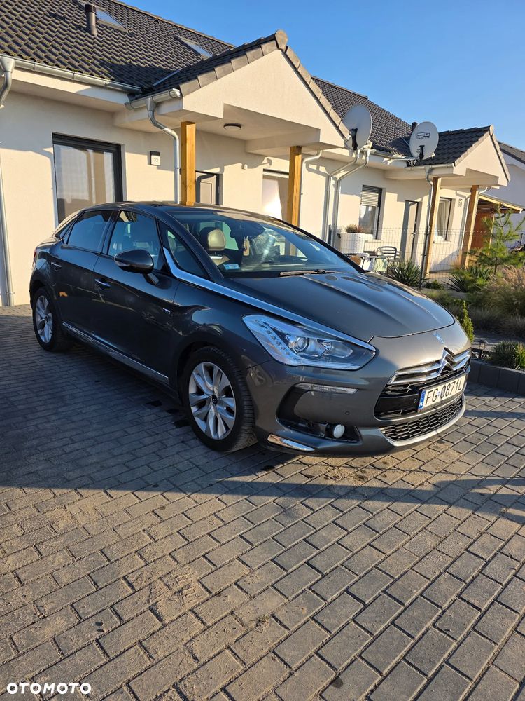 Citroën DS5 2.0 HDi Hybrid4 SoChic MCP - 1
