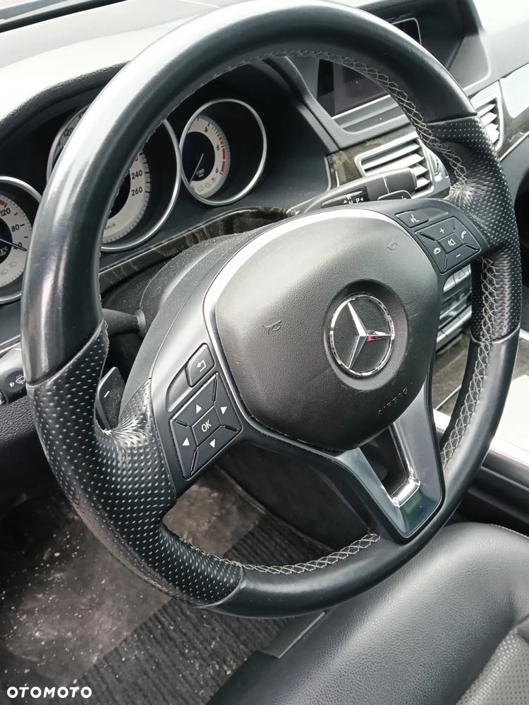 Mercedes-Benz Klasa E 220 CDI 7G-TRONIC Avantgarde - 32