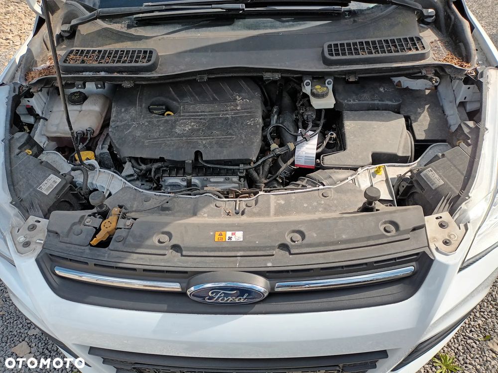 Ford Kuga - 12