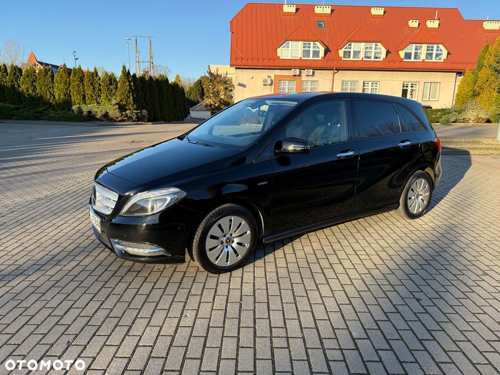 Mercedes-Benz Klasa B 200 CDI - 16