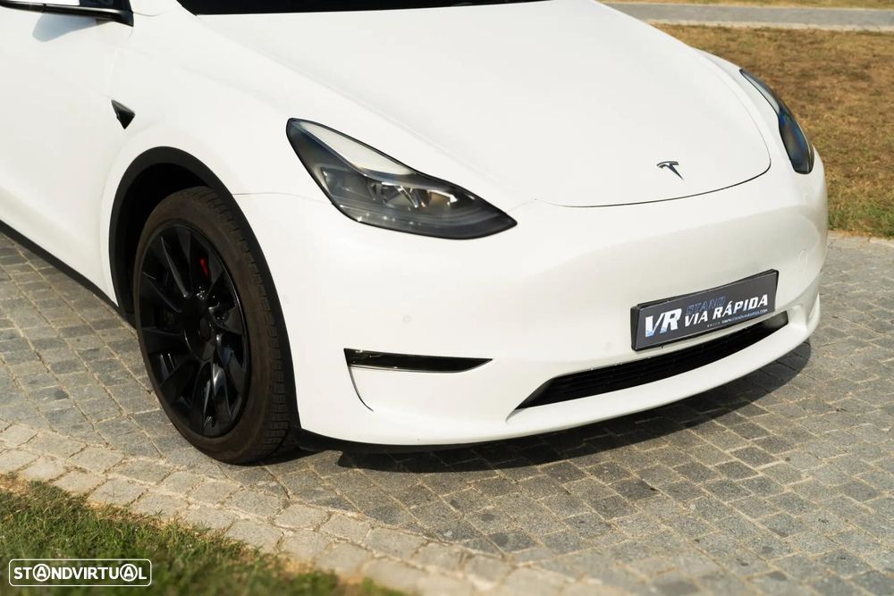 Tesla Model Y Long Range Dual Motor AWD - 25