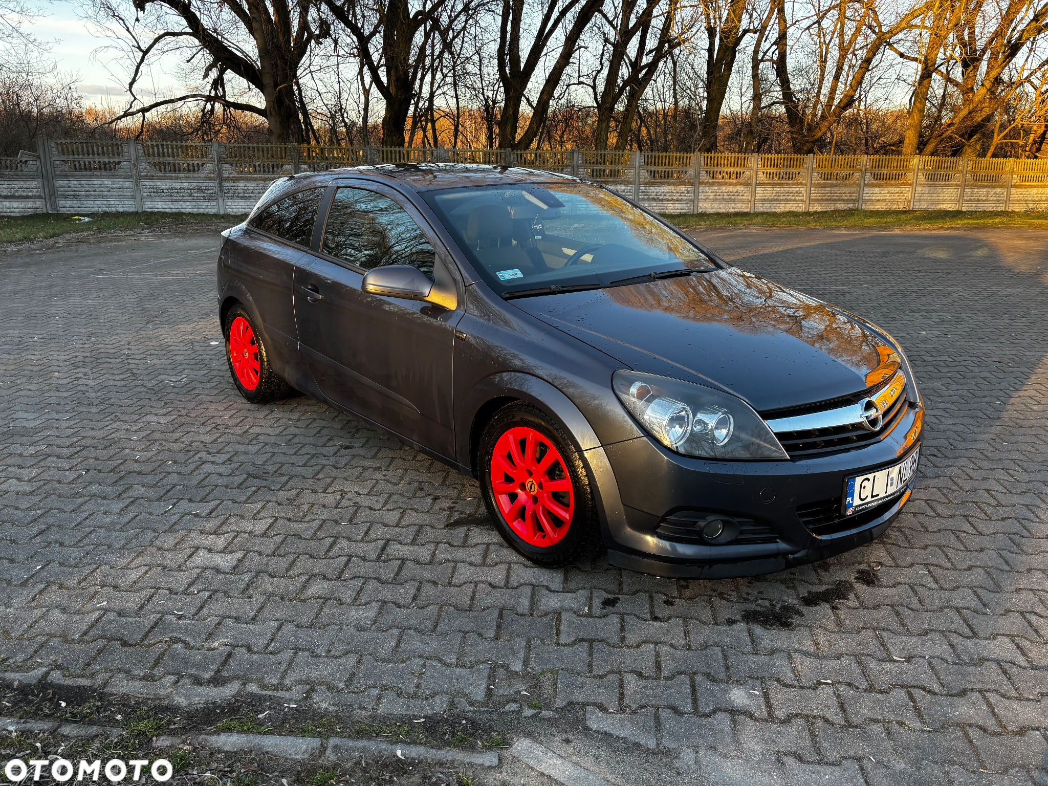 Opel Astra GTC 1.6 - 5