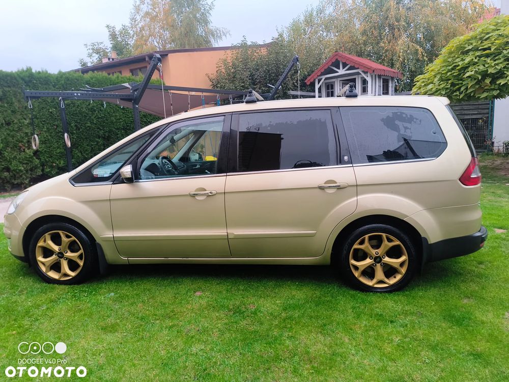 Ford Galaxy - 14