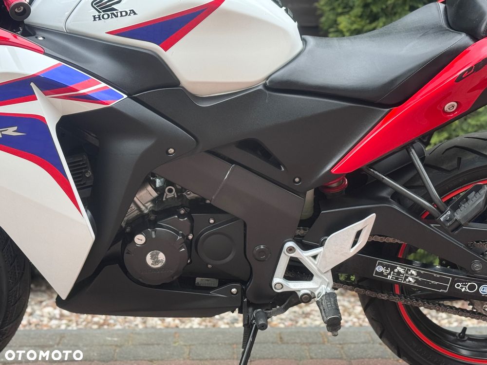 Honda CBR - 16