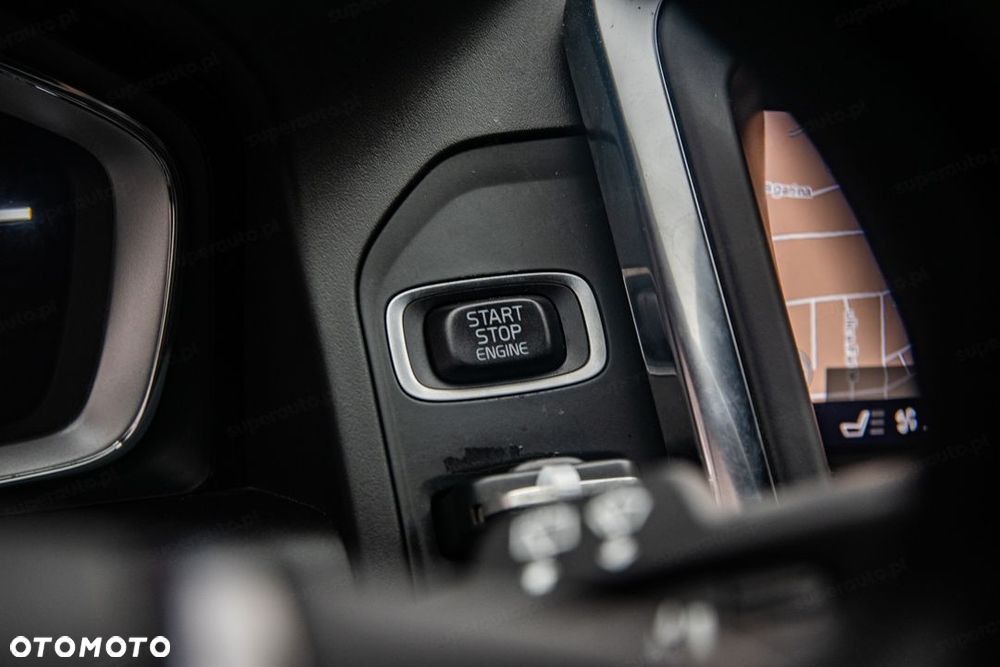 Volvo XC 60 D4 Geartronic Momentum - 23