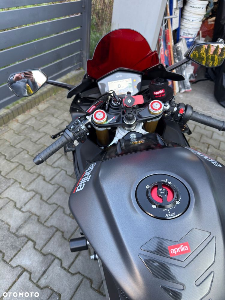 Aprilia RSV - 11