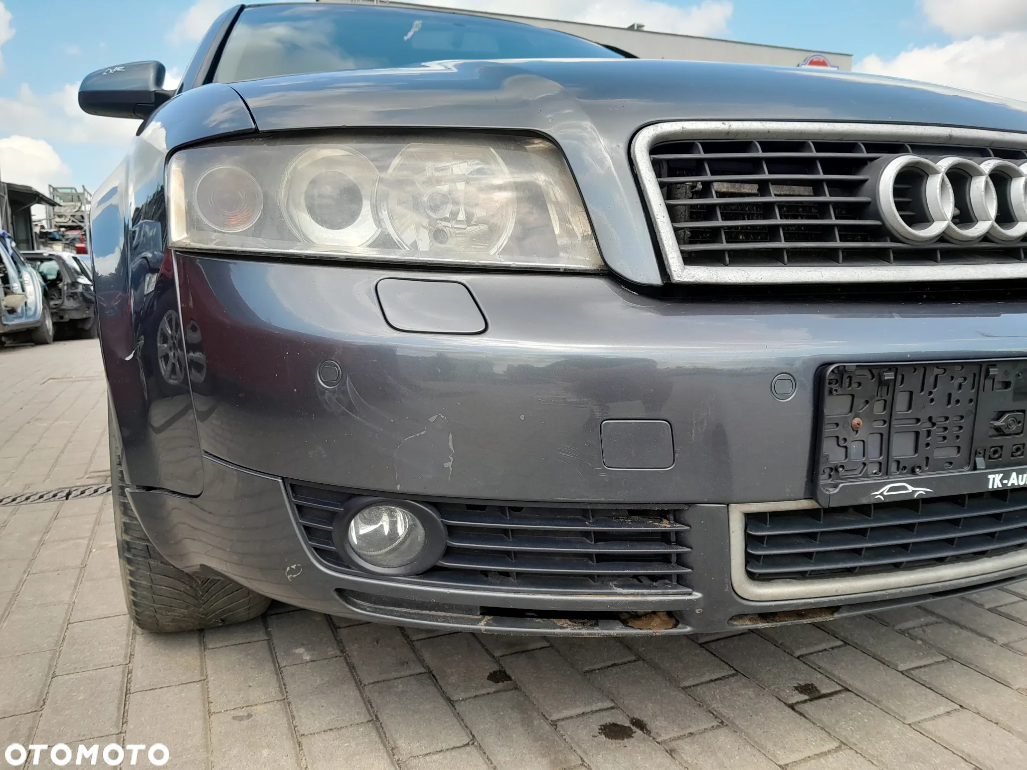AUDI A4 B6 ZDERZAK PRZEDNI PRZÓD SPRYSKI PDC KOLOR: LX7Z - 8