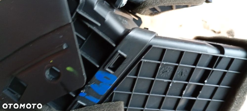 Kratka nawiewu powietrza prawy przód przednia prawa Hyundai i40 3Z974-90000 - 10