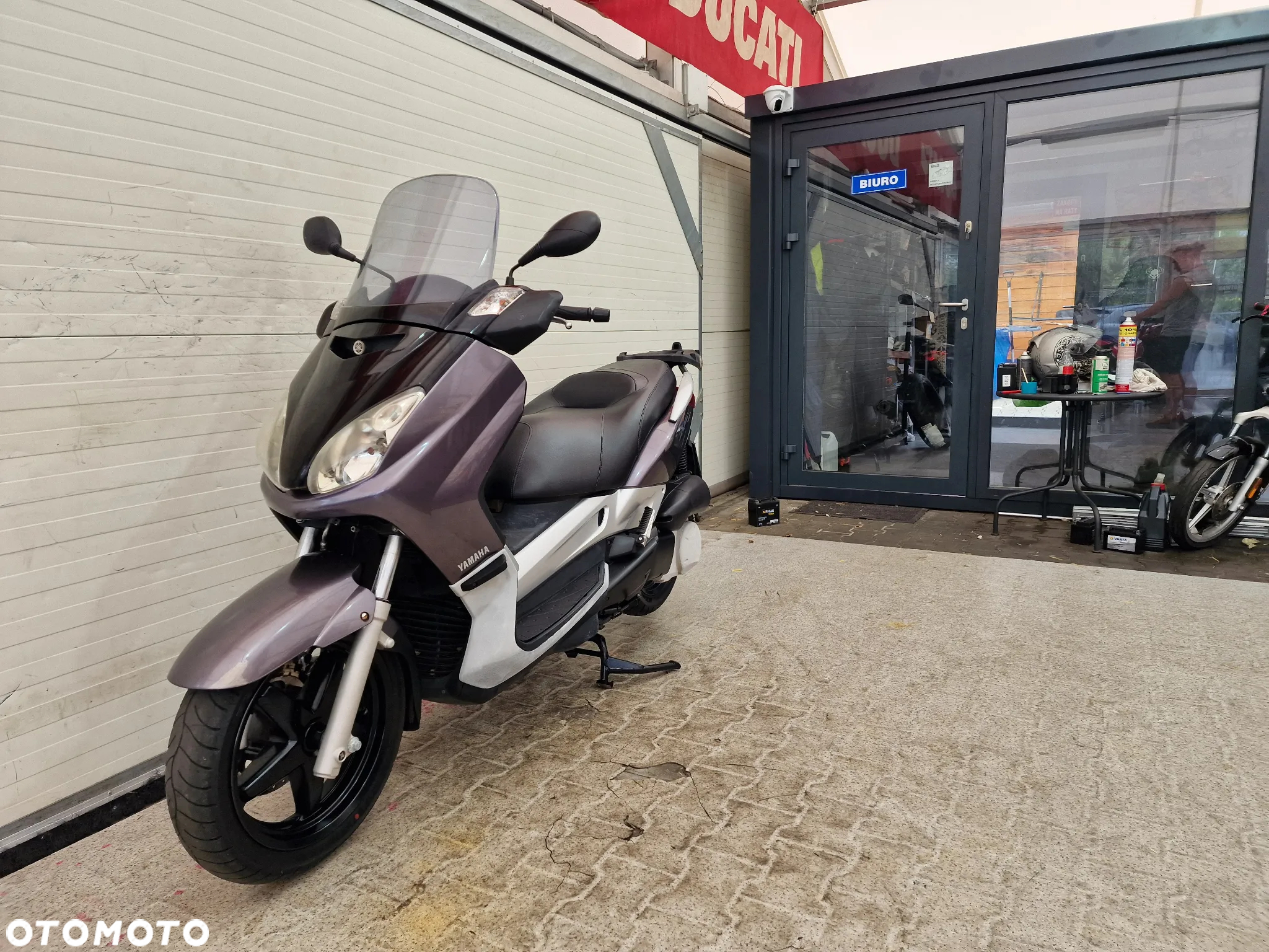 Yamaha X-max - 4