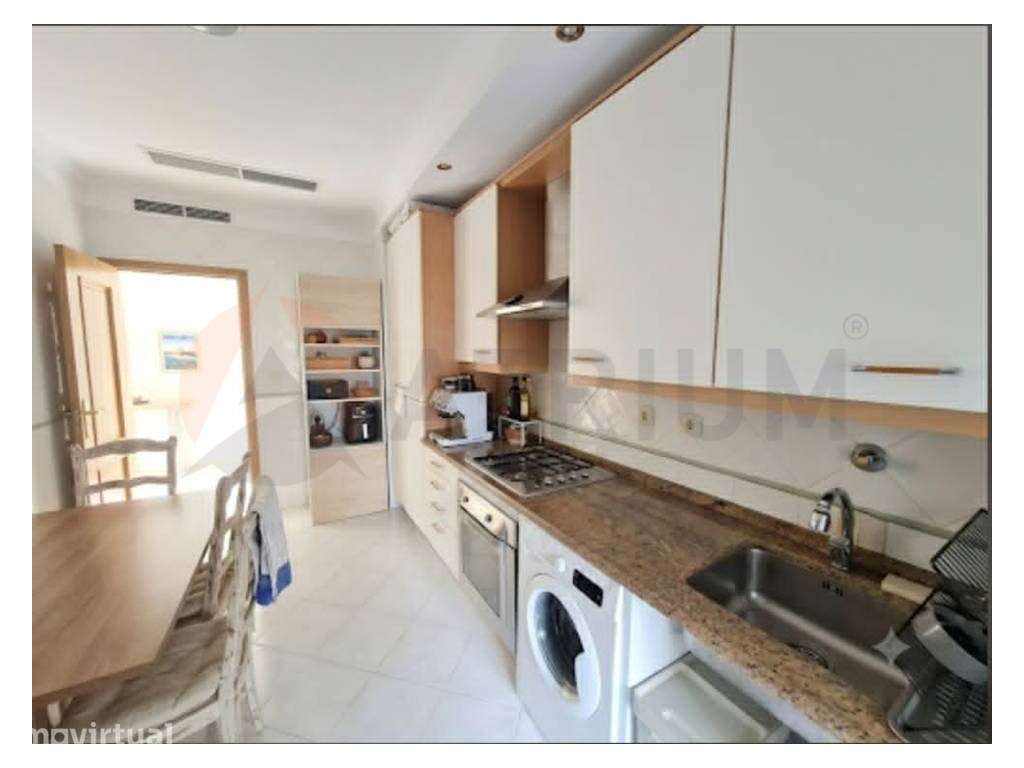 Excelente T2 com 91 m², elevador e cozinha semi-equipada. - Grande imagem: 2/13