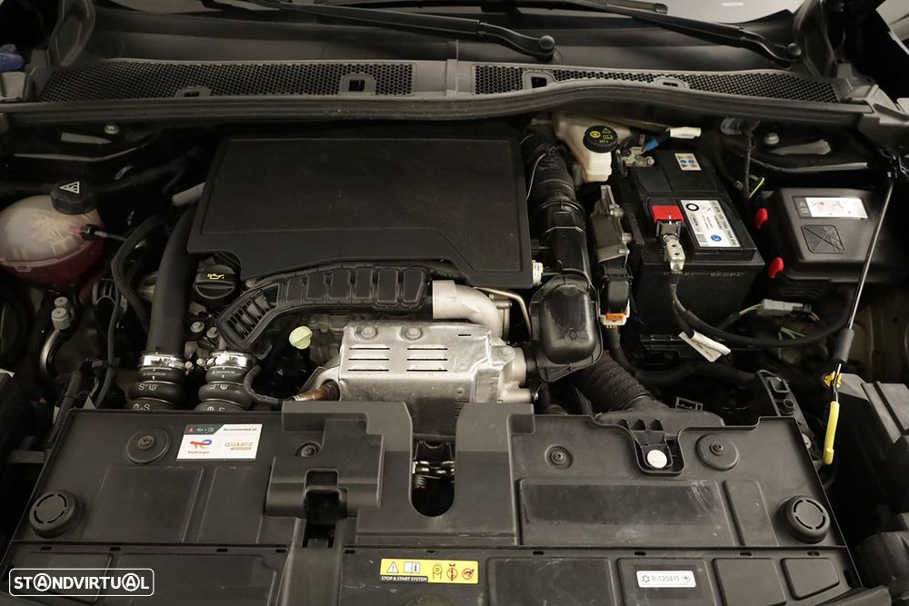 Citroën C4 1.2 PureTech Plus - 24