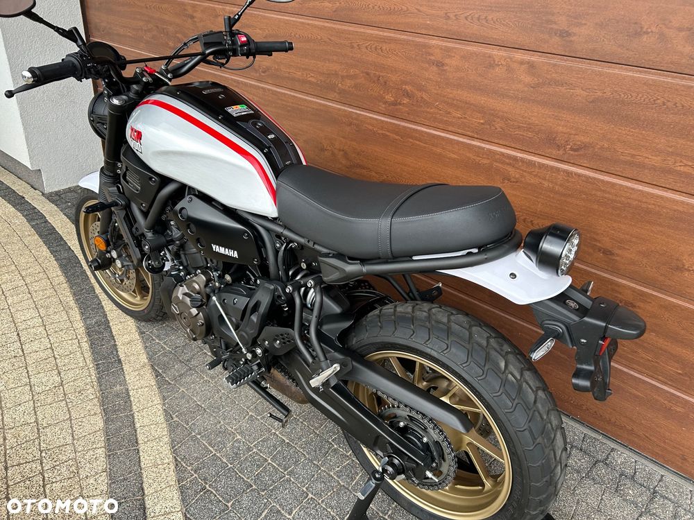 Yamaha XSR - 8