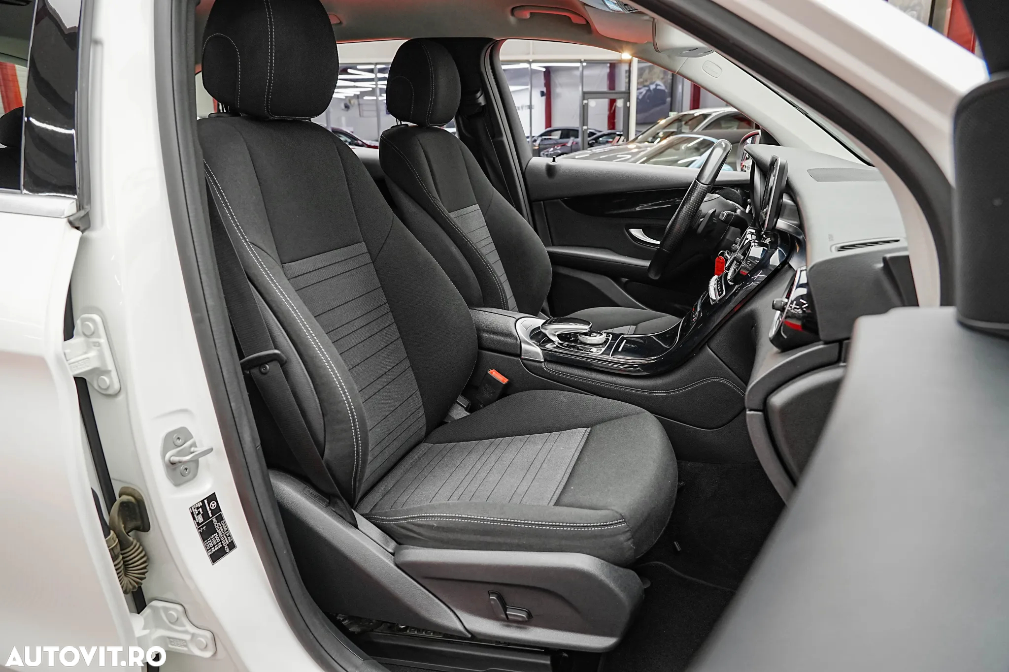 Mercedes-Benz GLC 220 d 4MATIC - 4