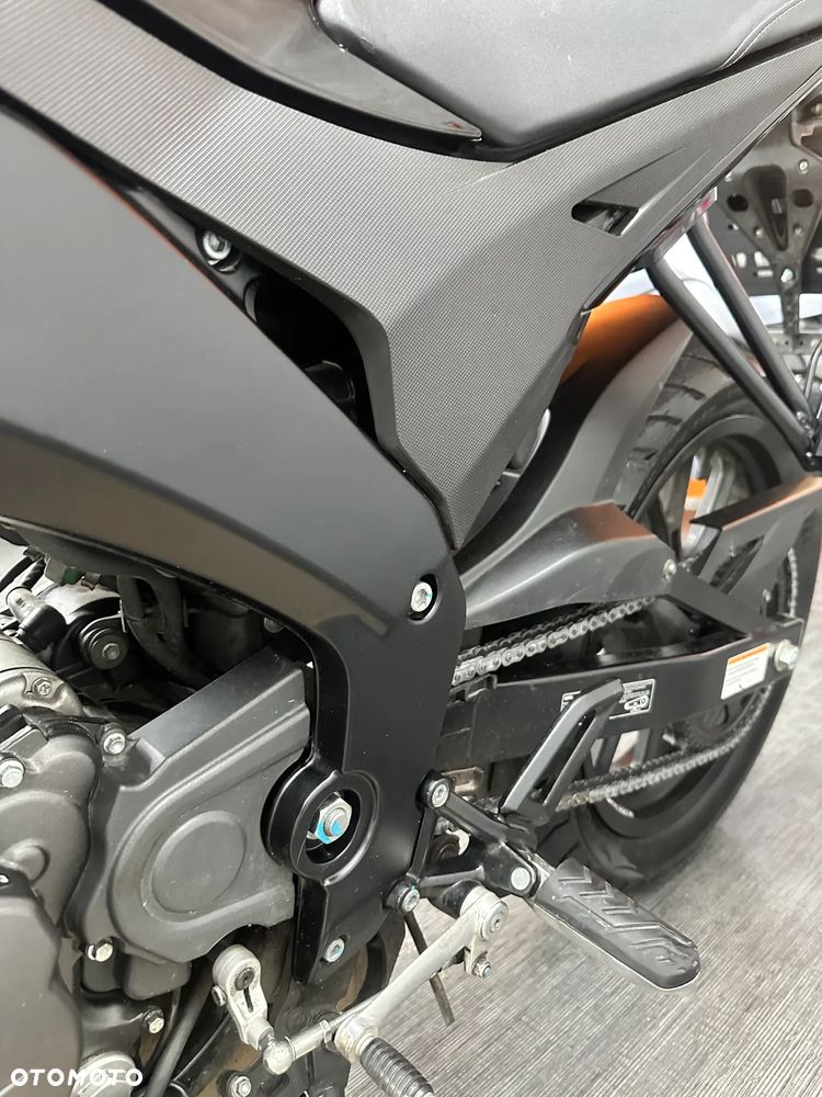 Aprilia Tuono - 14