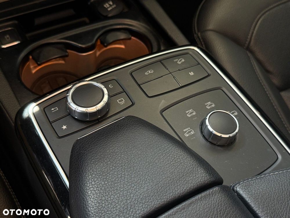 Mercedes-Benz GLE - 27