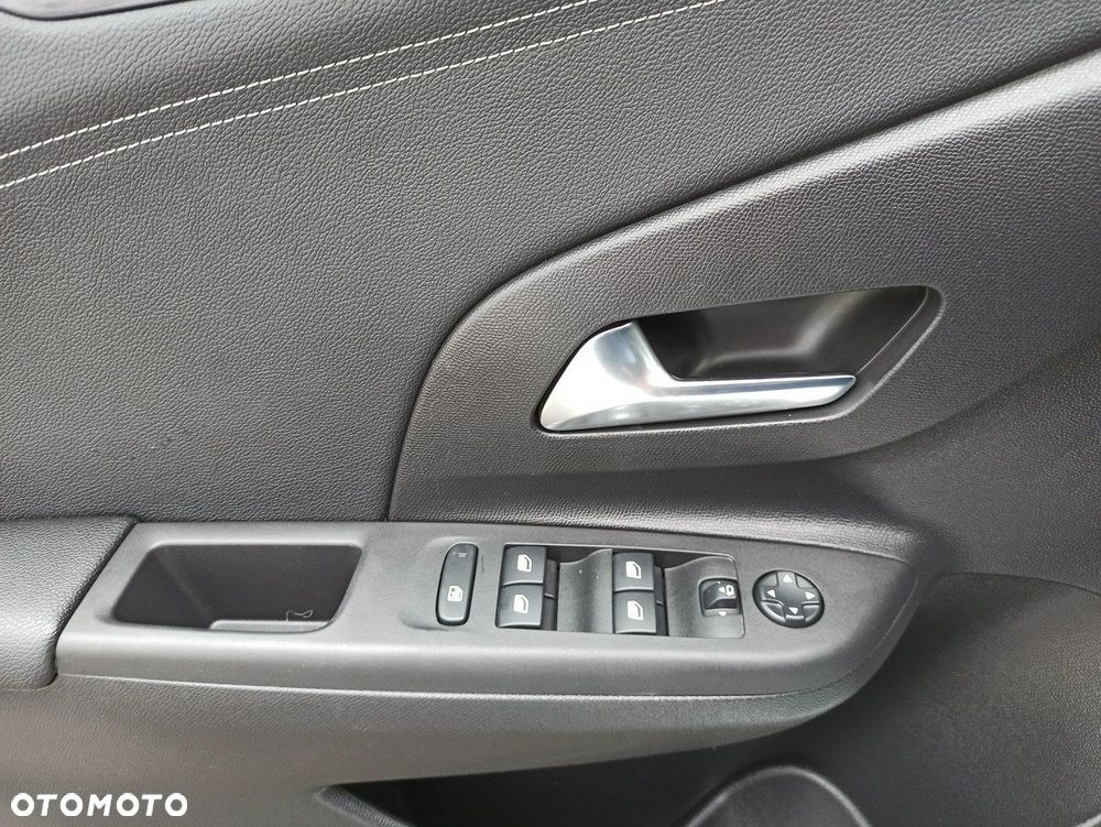 Opel Corsa 1.2 Direct Injection Turbo Start/Stop Edition - 14