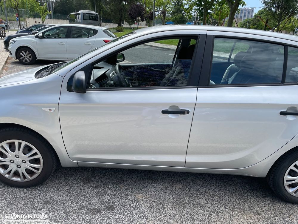 Hyundai i20 1.2 Classic ESP - 6