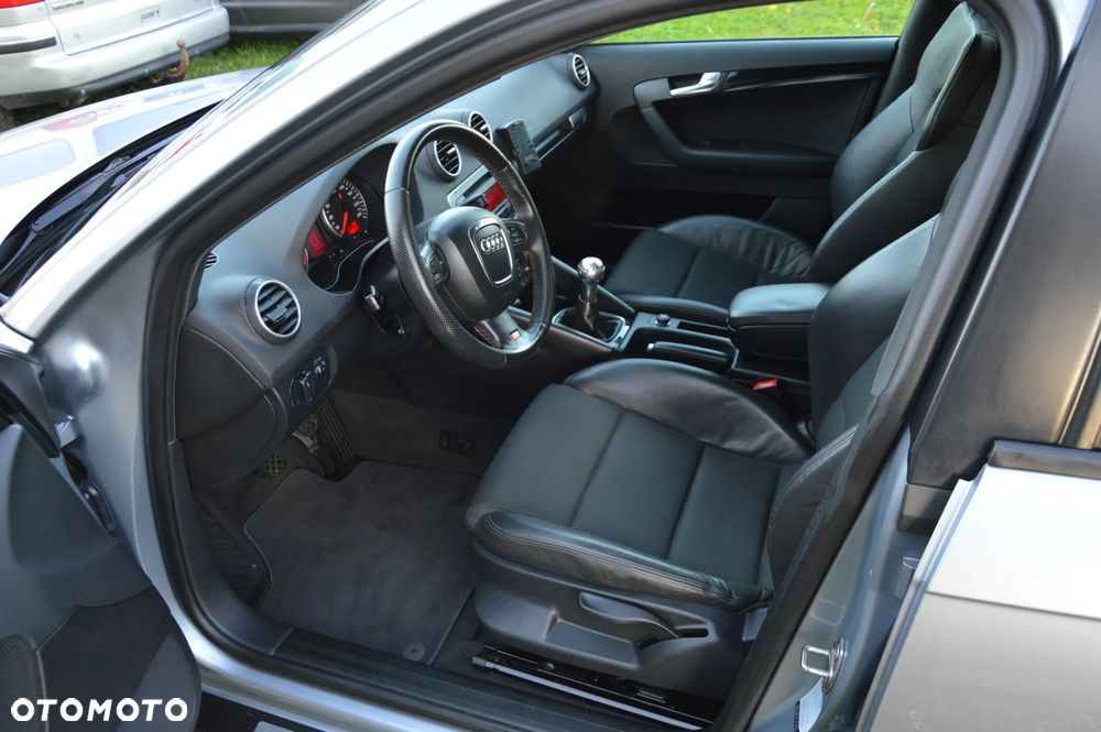 Audi A3 Sportback 2.0 TDI DPF S line Sportpaket plus - 18
