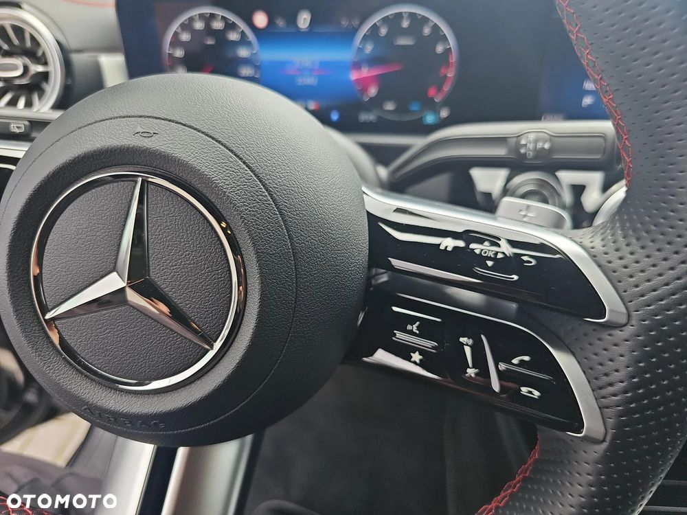 Mercedes-Benz CLA 200 AMG Line 7G-DCT - 20