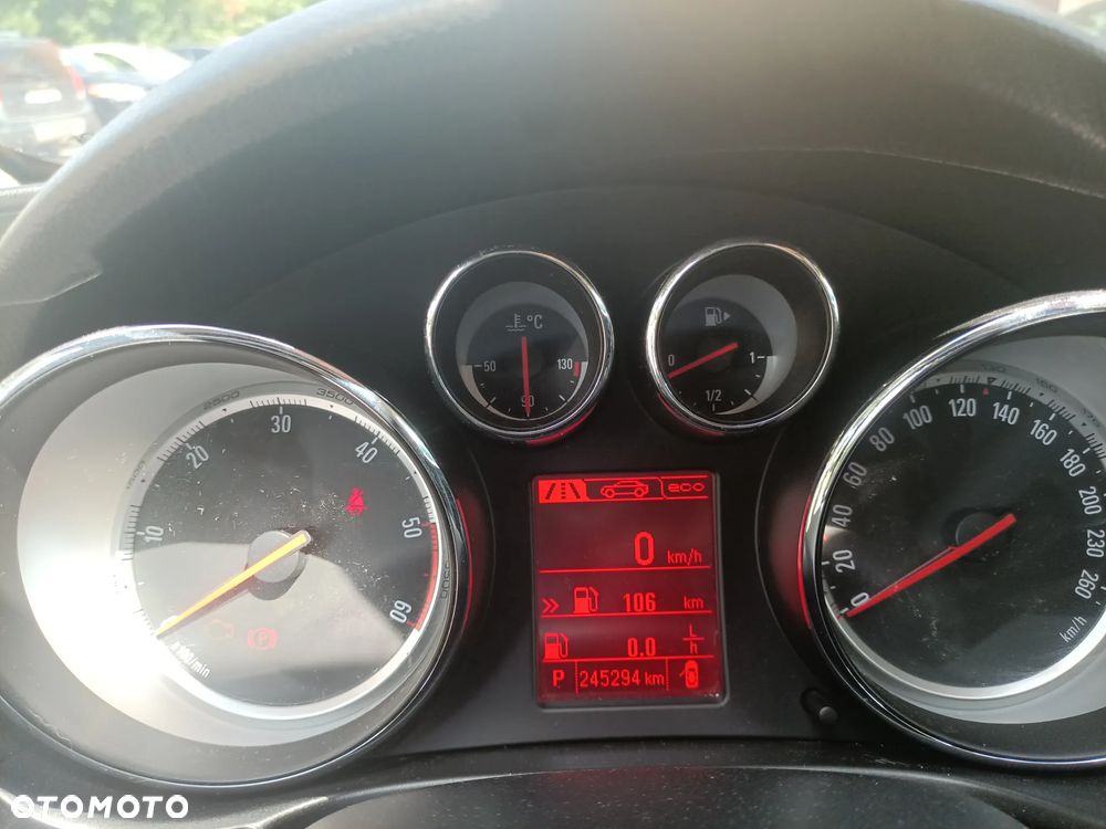 Opel Insignia 2.0 Bi Turbo CDTI 4x4 - 17