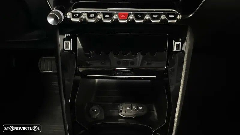 Peugeot e-2008 50 kWh Allure - 34