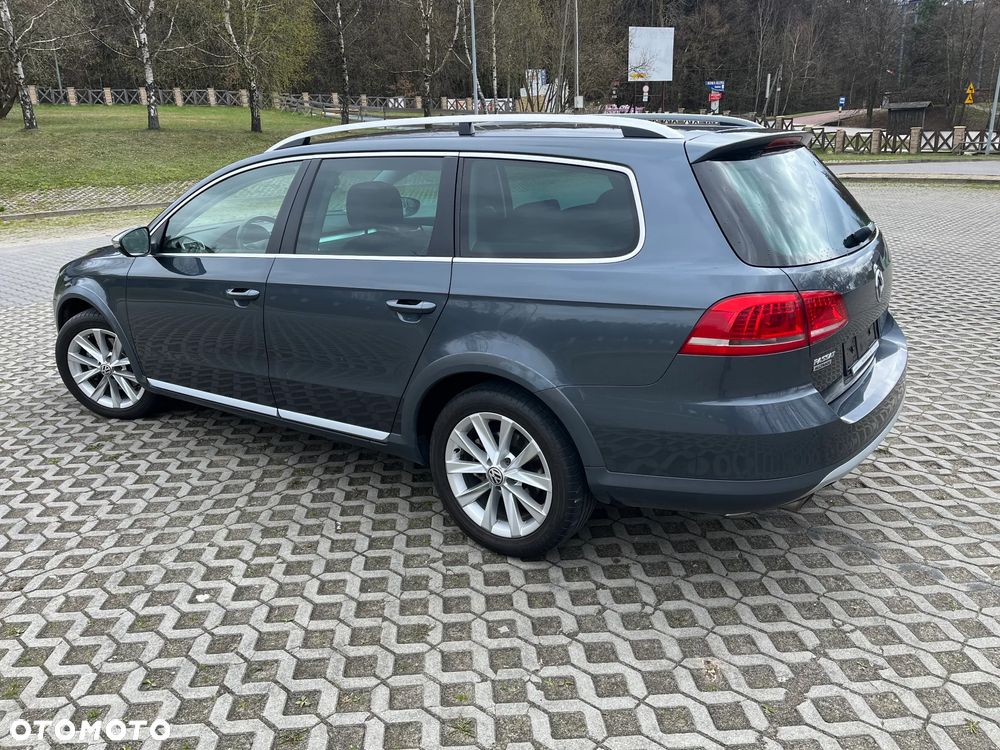 Volkswagen Passat Alltrack 2.0 TDI 4Motion DSG BlueMotion Tec - 3