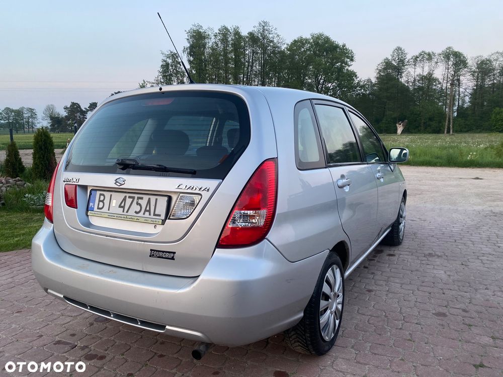 Suzuki Liana Kombi 1.6 4WD Comfort - 6