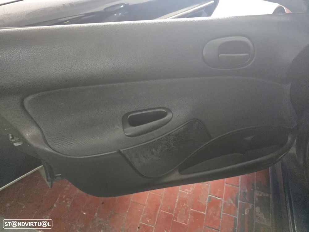 Peugeot 206 1.1 Color Line - 9