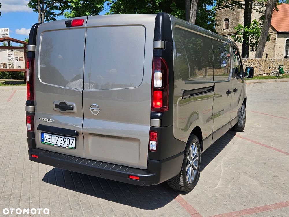 Opel Vivaro - 8