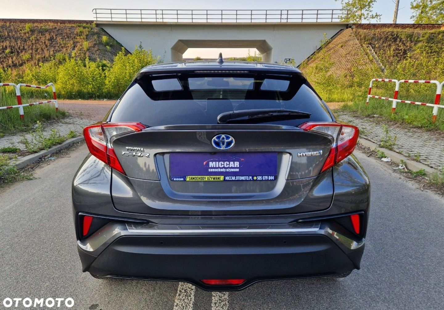 Toyota C-HR - 7