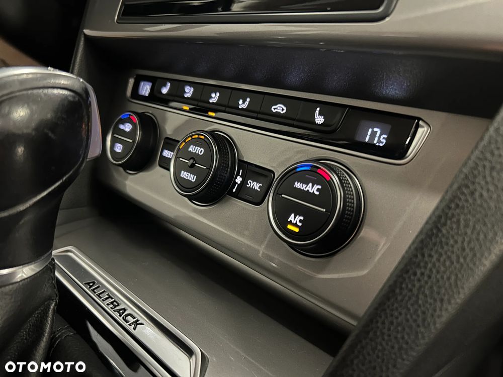 Volkswagen Passat - 38