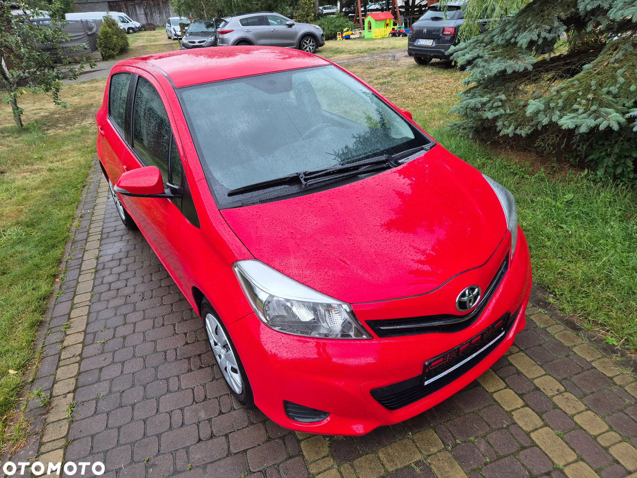 Toyota Yaris - 10