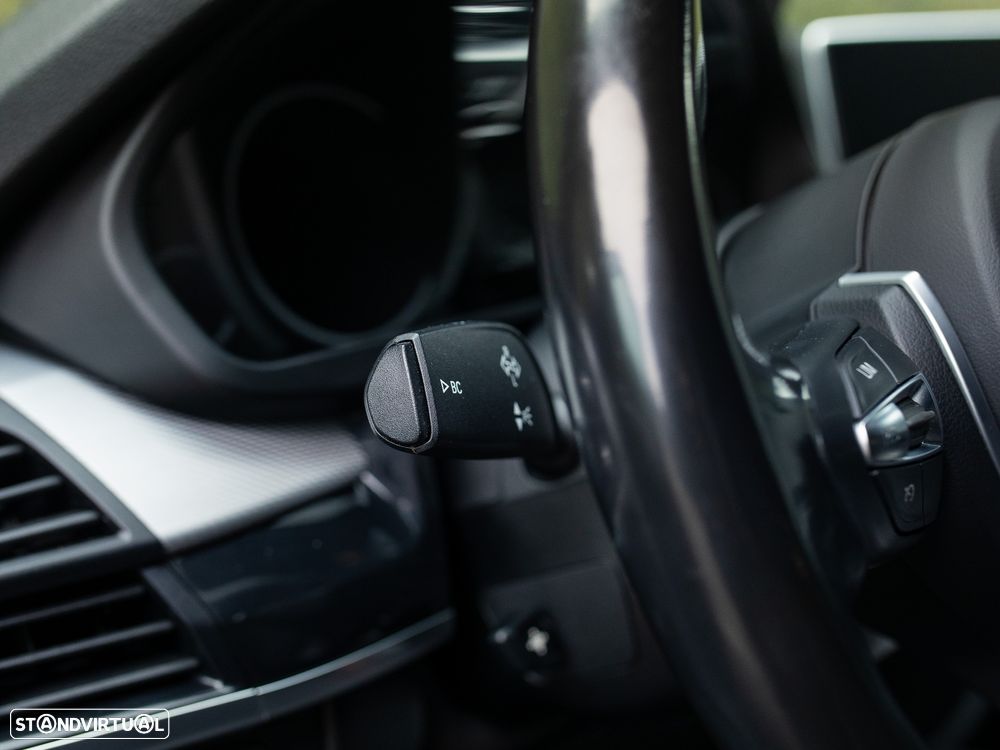 BMW X5 25 d sDrive Pack M - 42