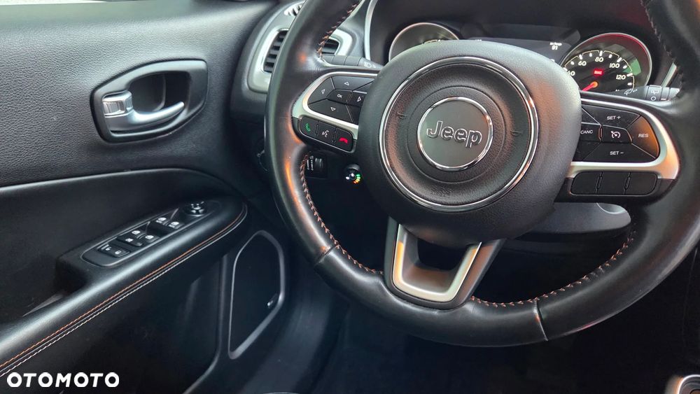 Jeep Compass 2.4I 4x4 Automatik Limited - 16