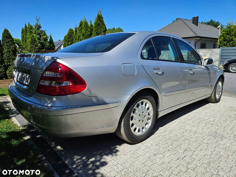 Mercedes-Benz Klasa E 240 4-Matic Elegance - 4