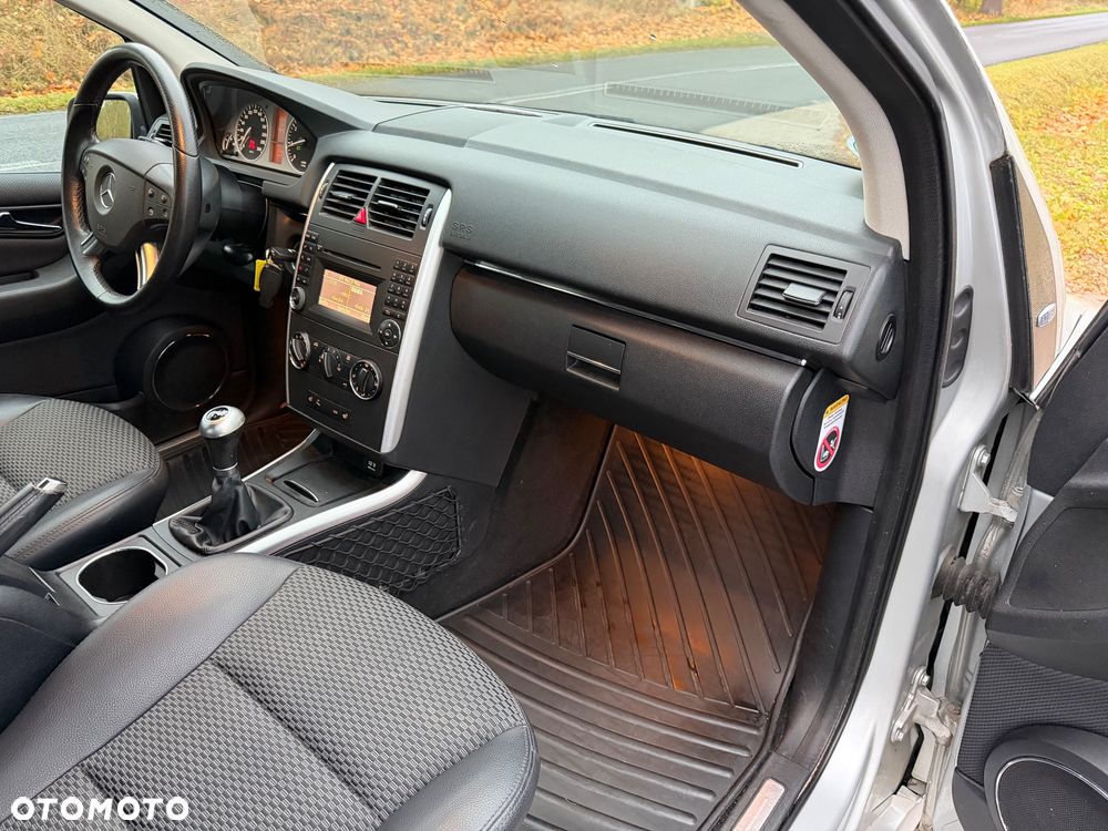 Mercedes-Benz Klasa B 180 BlueEFFICIENCY - 13