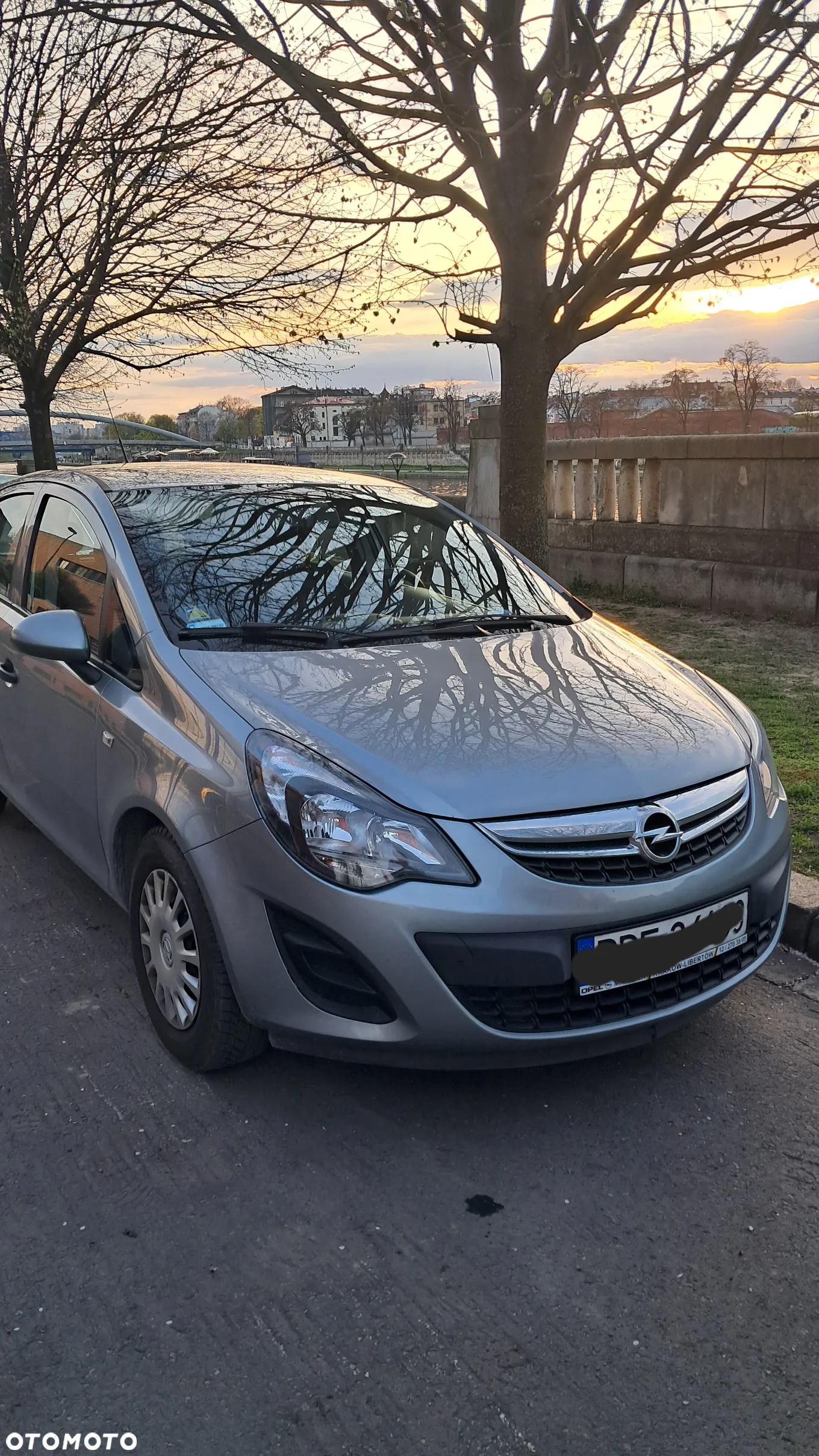 Opel Corsa 1.2 16V Color Edition - 4