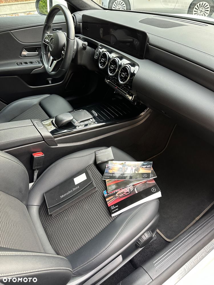 Mercedes-Benz CLA - 22