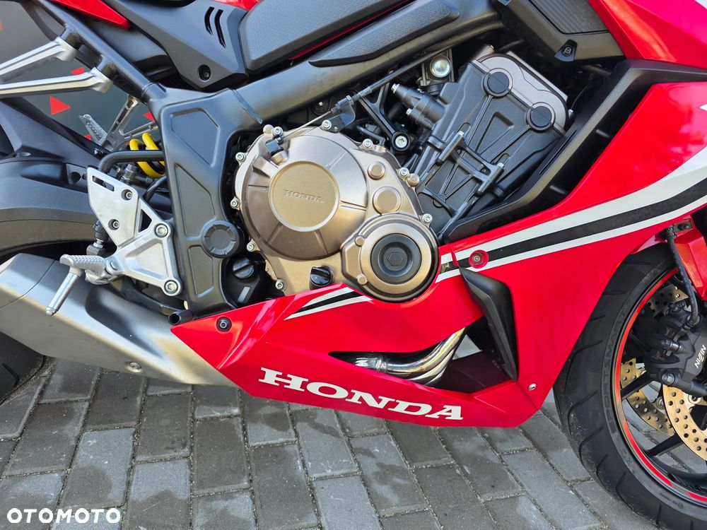 Honda CBR - 25