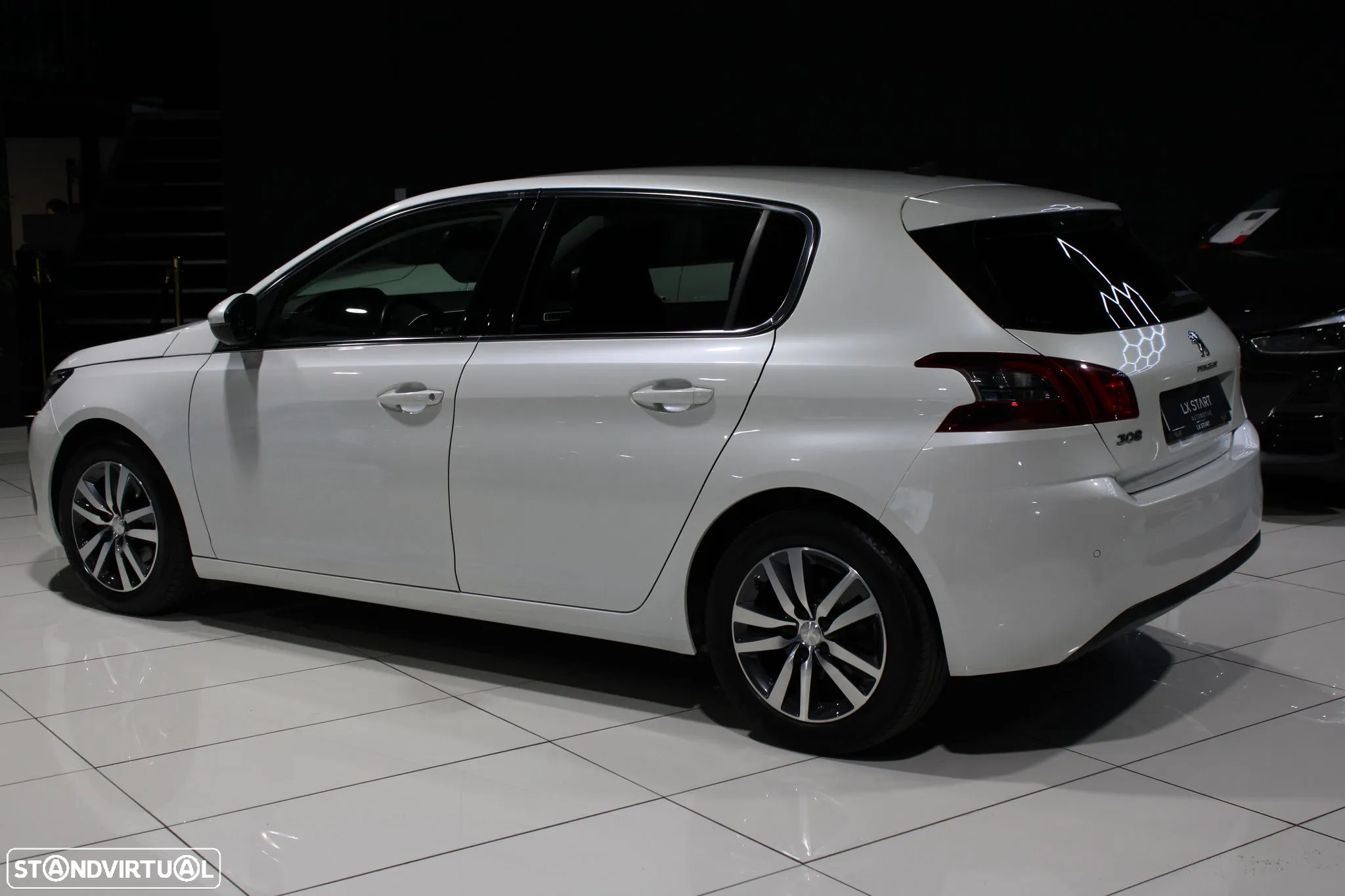 Peugeot 308 1.2 PureTech Allure EAT8 - 3
