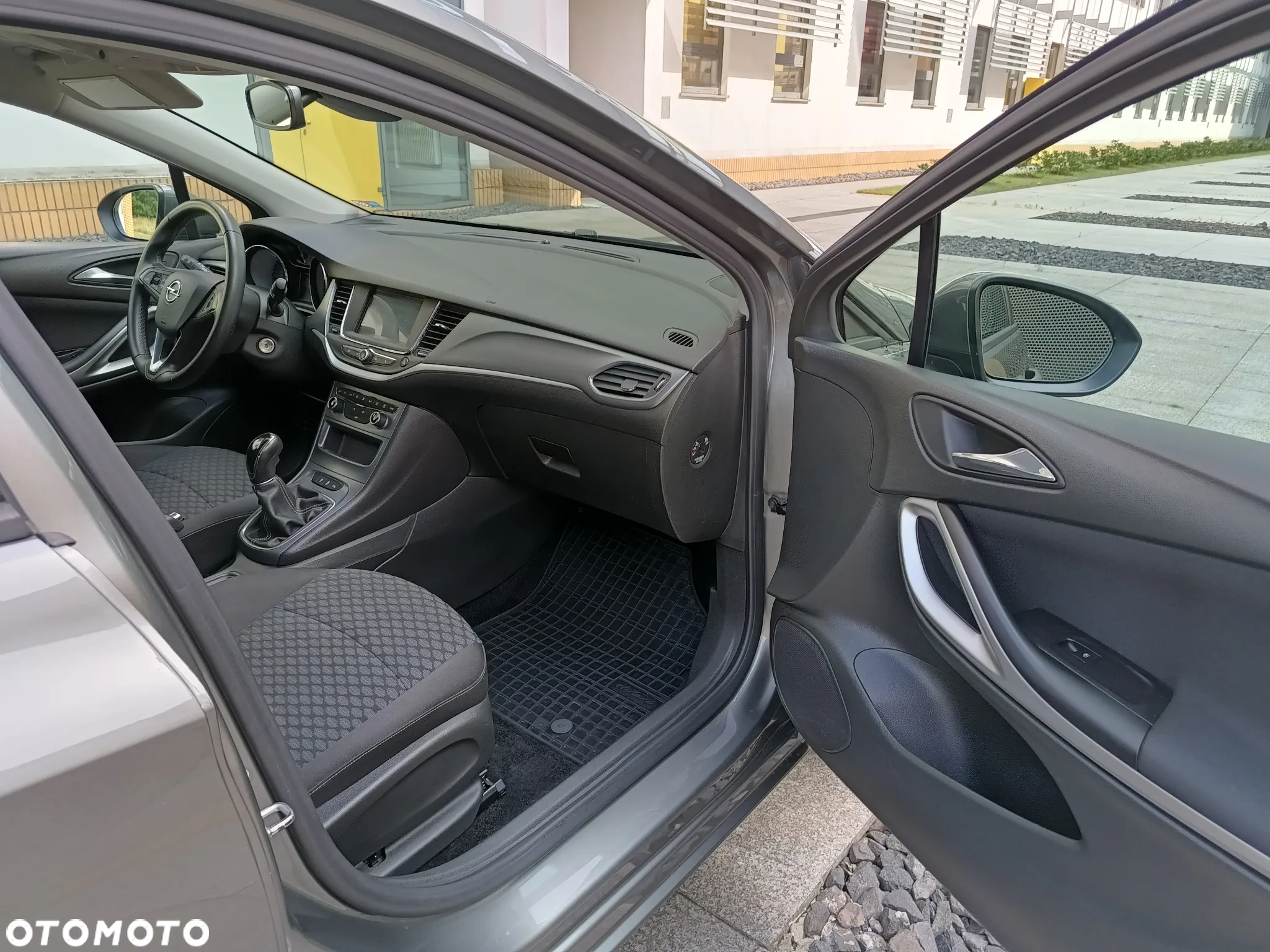 Opel Astra V 1.4 T Dynamic - 9