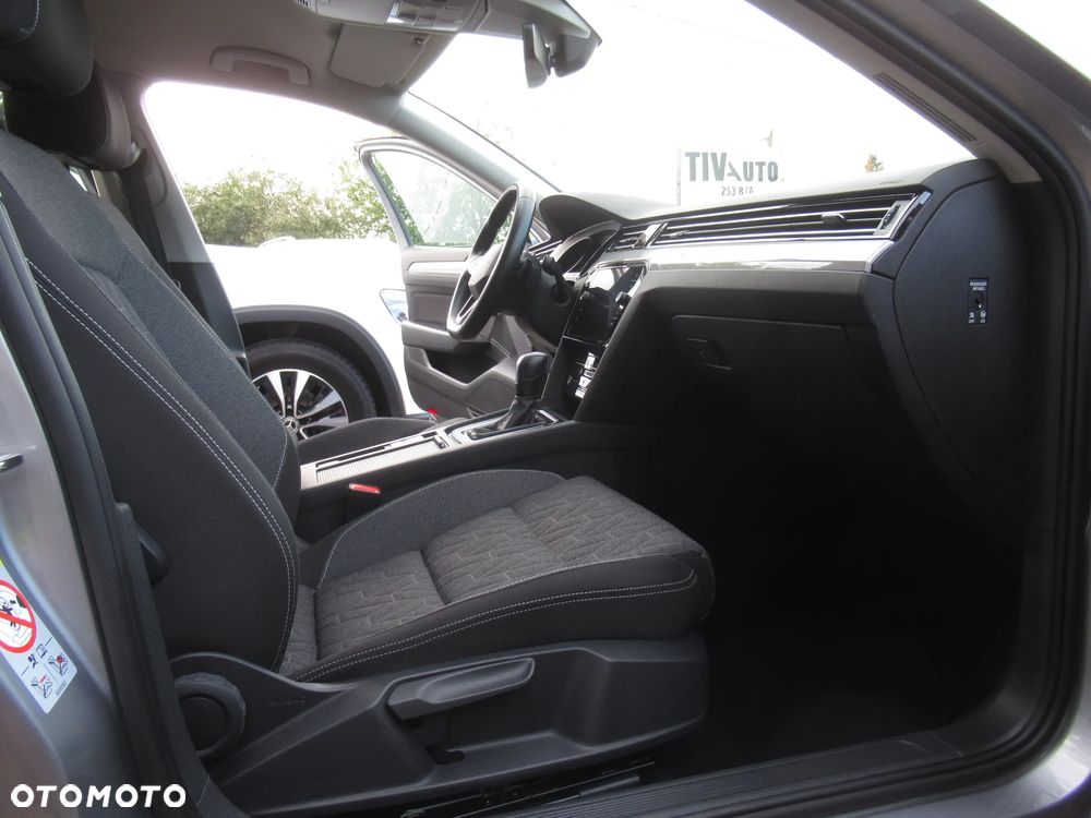 Volkswagen Passat 1.5 TSI EVO Business DSG - 9