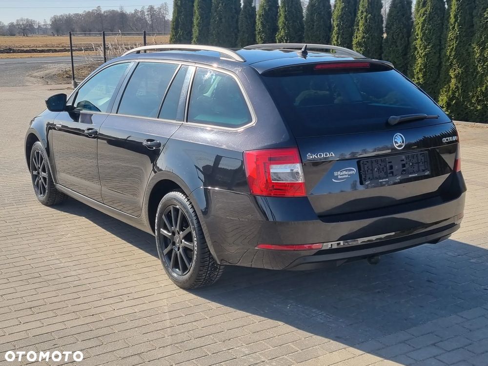 Skoda Octavia 2.0 TDI DSG Tour - 5