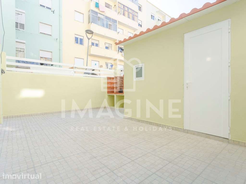 Apartamento T4 com terraço, churrasqueira e arrecadação - Bairro do... - Grande imagem: 5/41