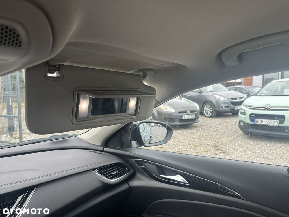 Opel Insignia - 30