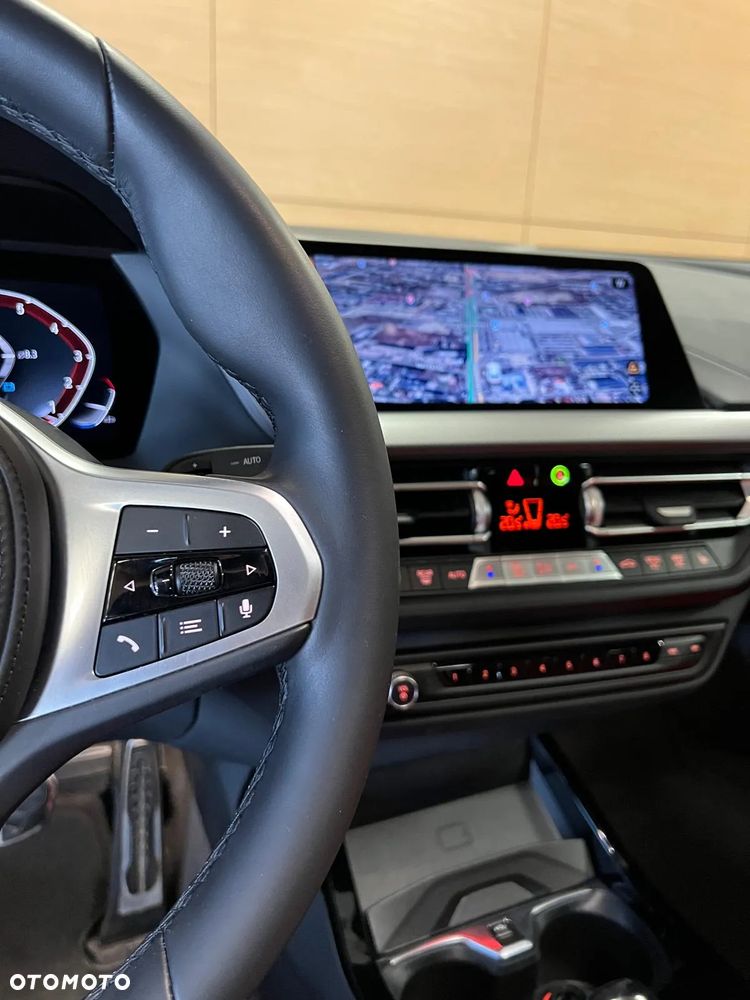 BMW Seria 2 218i M Sport - 23