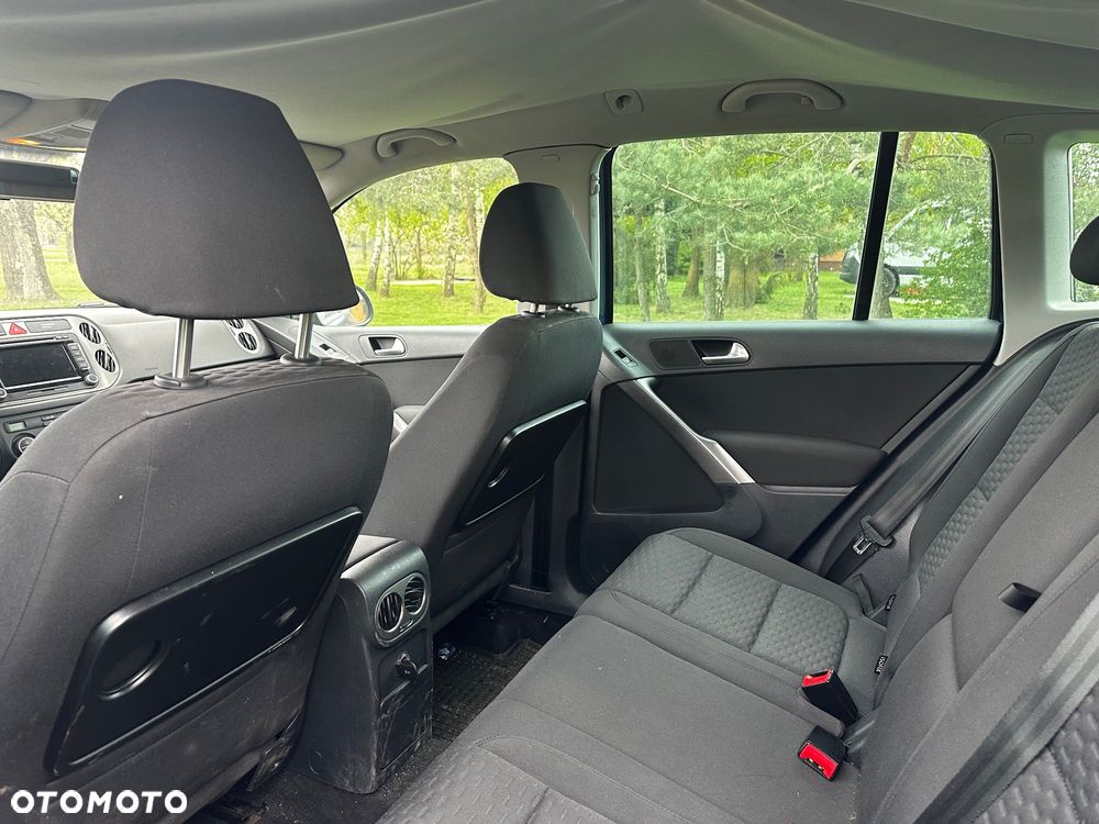Volkswagen Tiguan - 12