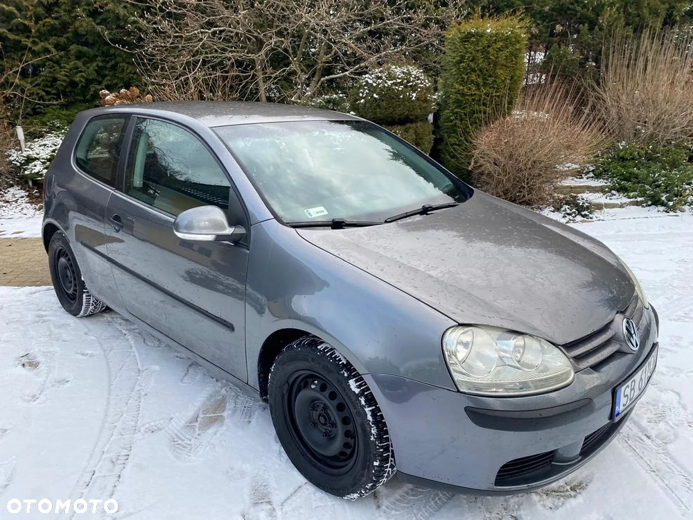 Volkswagen Golf 1.9 TDI Trendline DSG - 31