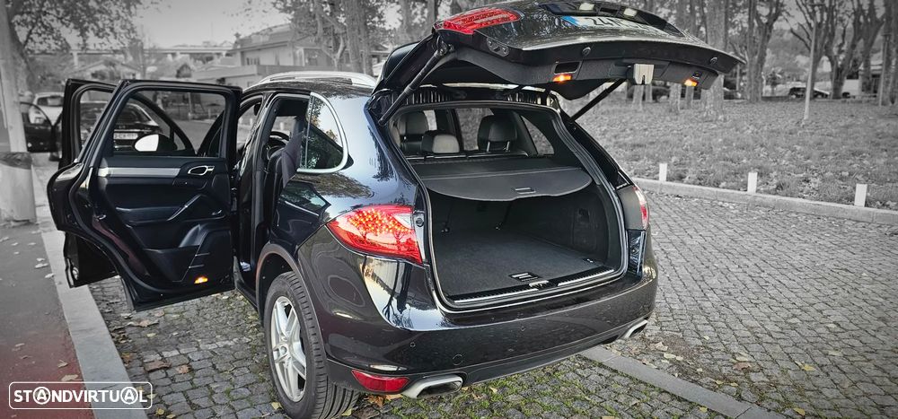 Porsche Cayenne Standard - 11