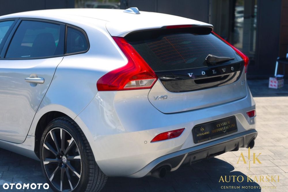 Volvo V40 - 18